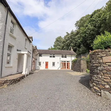 Holiday home Abbots Reading Mews 2